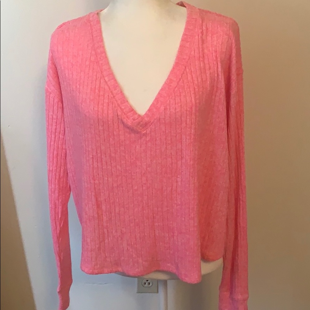NWT PINK VS sweater sz med
